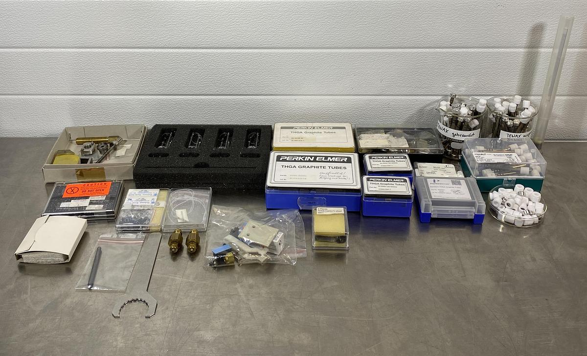 Used Perkin Elmer SIMAA 6000 / AS72 , Spectrometer , atomic absorption spectrometer