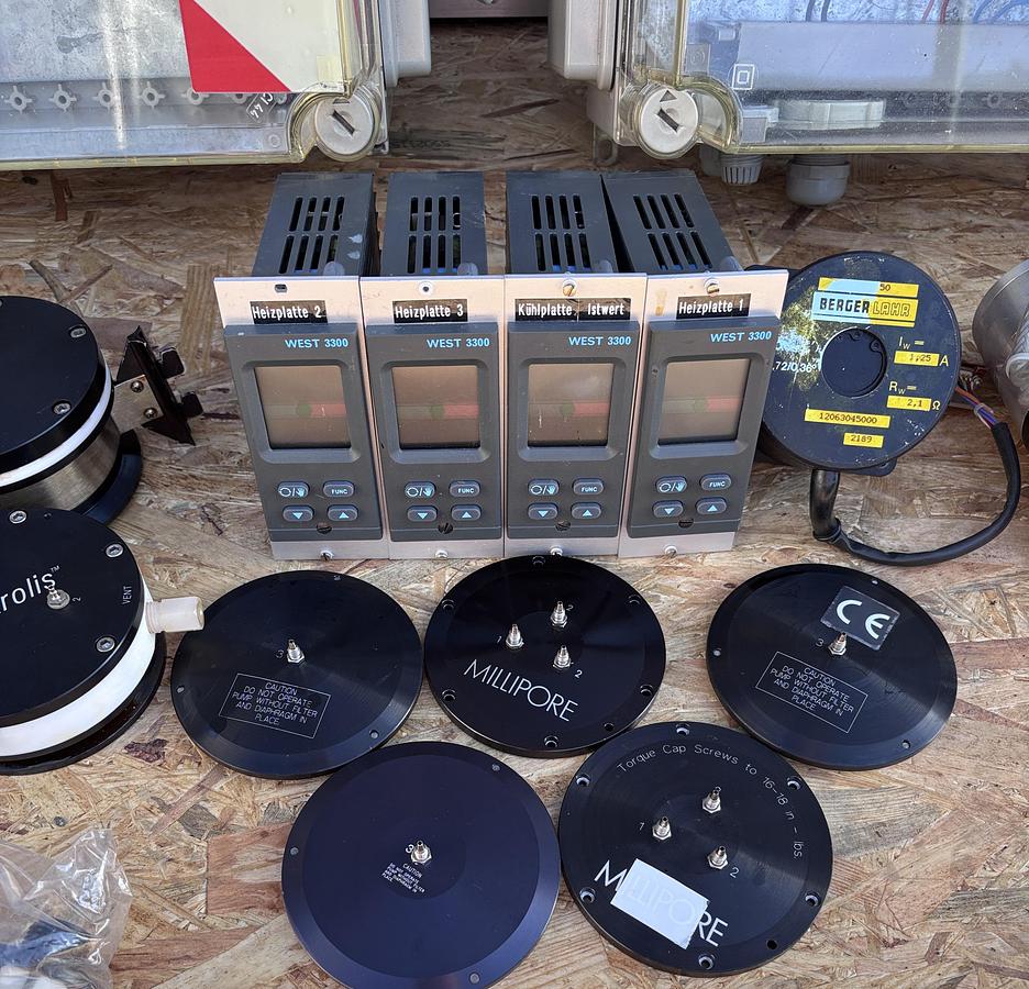 Used Fairchild Convac CBA-M-6000 FM6000 Wafer Coater Developer Track 400V 6kVA 1996