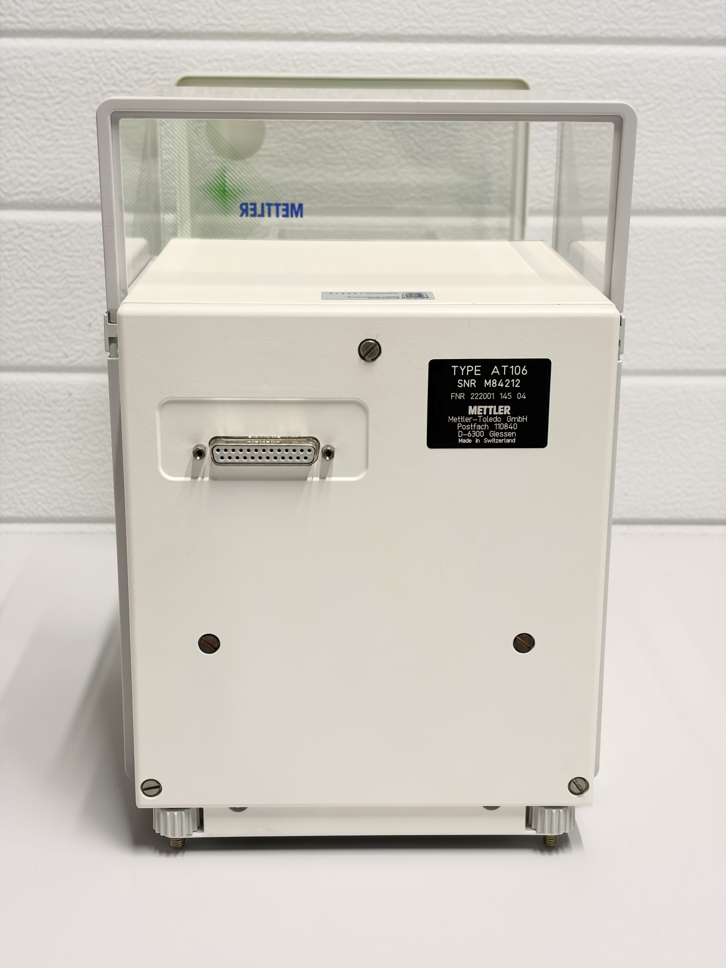 Used Mettler Toledo AT106 Mass Comparator / Precision Microbalance – 111 g / 1 µg