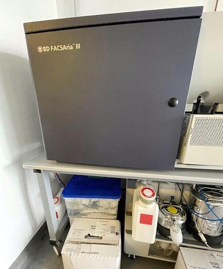 Used BD FACSAria III Flow Cytometer , 6-laser system , High-speed cell sorting function