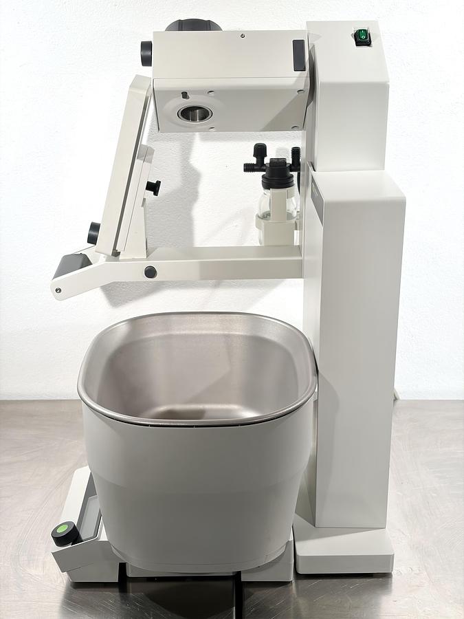 Used BUCHI R-300 EL Rotavapor V-300 Vacuum , F-305 Chiller I-300 Pro , 2023/24 Year !!