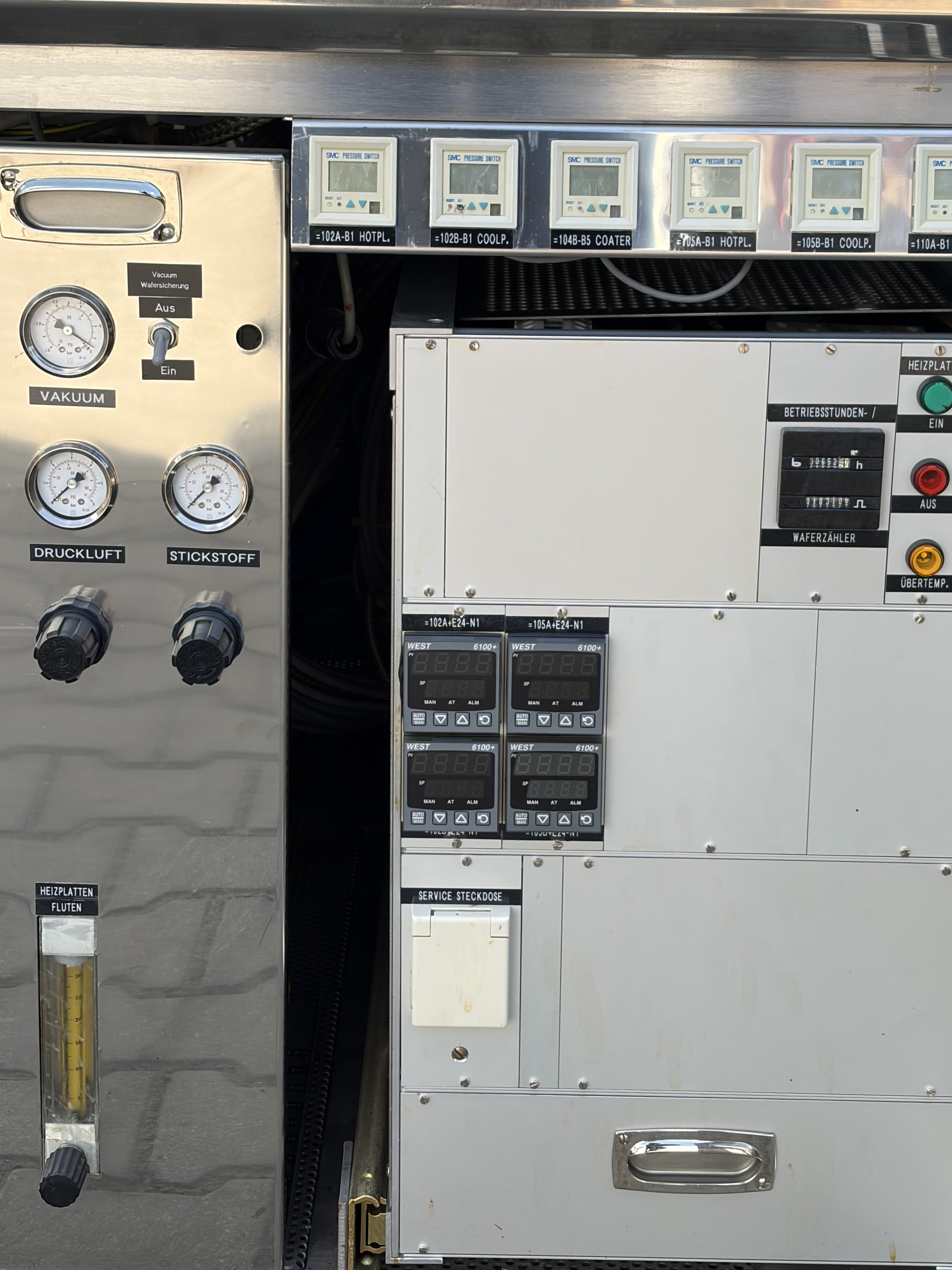 Used Fairchild Convac CBA-M-6000 FM6000 Wafer Coater Developer Track 400V 6kVA 1996
