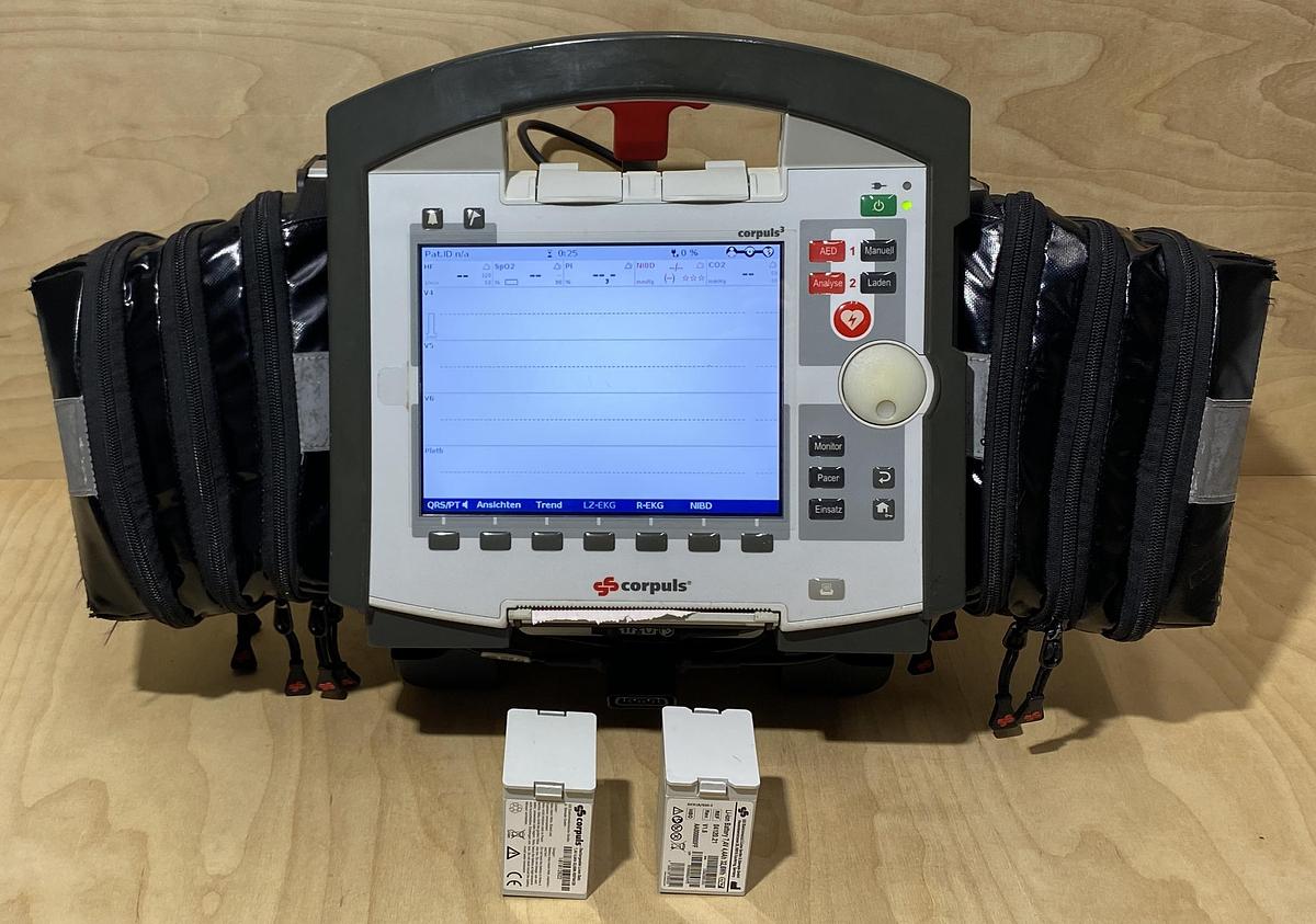 Used Corpuls C3 with many accessories