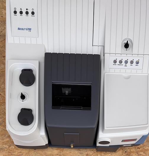 Used Thermo Scientific Nicolet 6700 FT-IR with Mikroscope Continuµm
