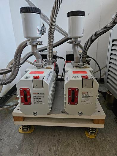 Used Hitachi S-4500 , Scanning electron microscope with EDX detector , S 4500 ,