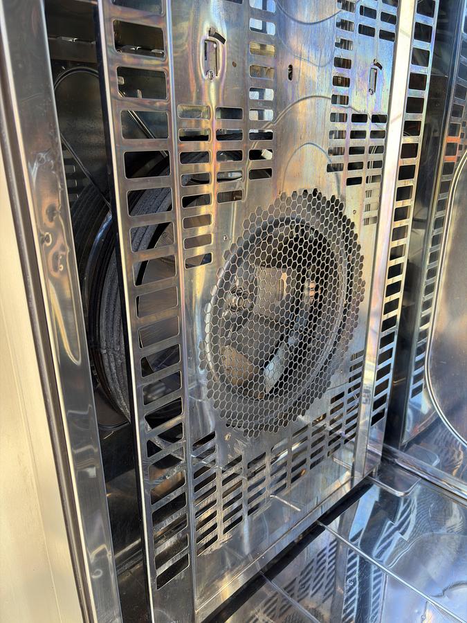 Used Convotherm 4 easyTouch C4eT 20.10 EB combi oven , year 2016