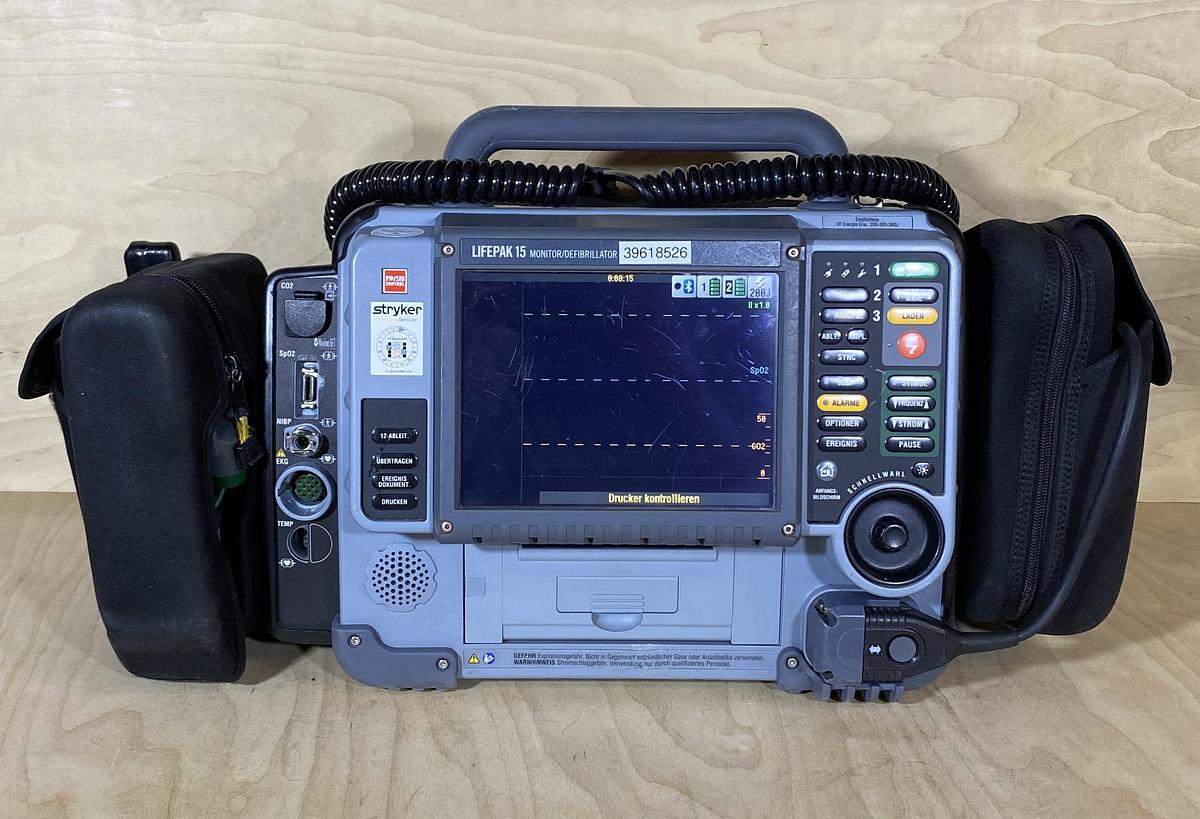 Used Stryker Lifepak 15 with many Accessories , Physio Control , defibrillator