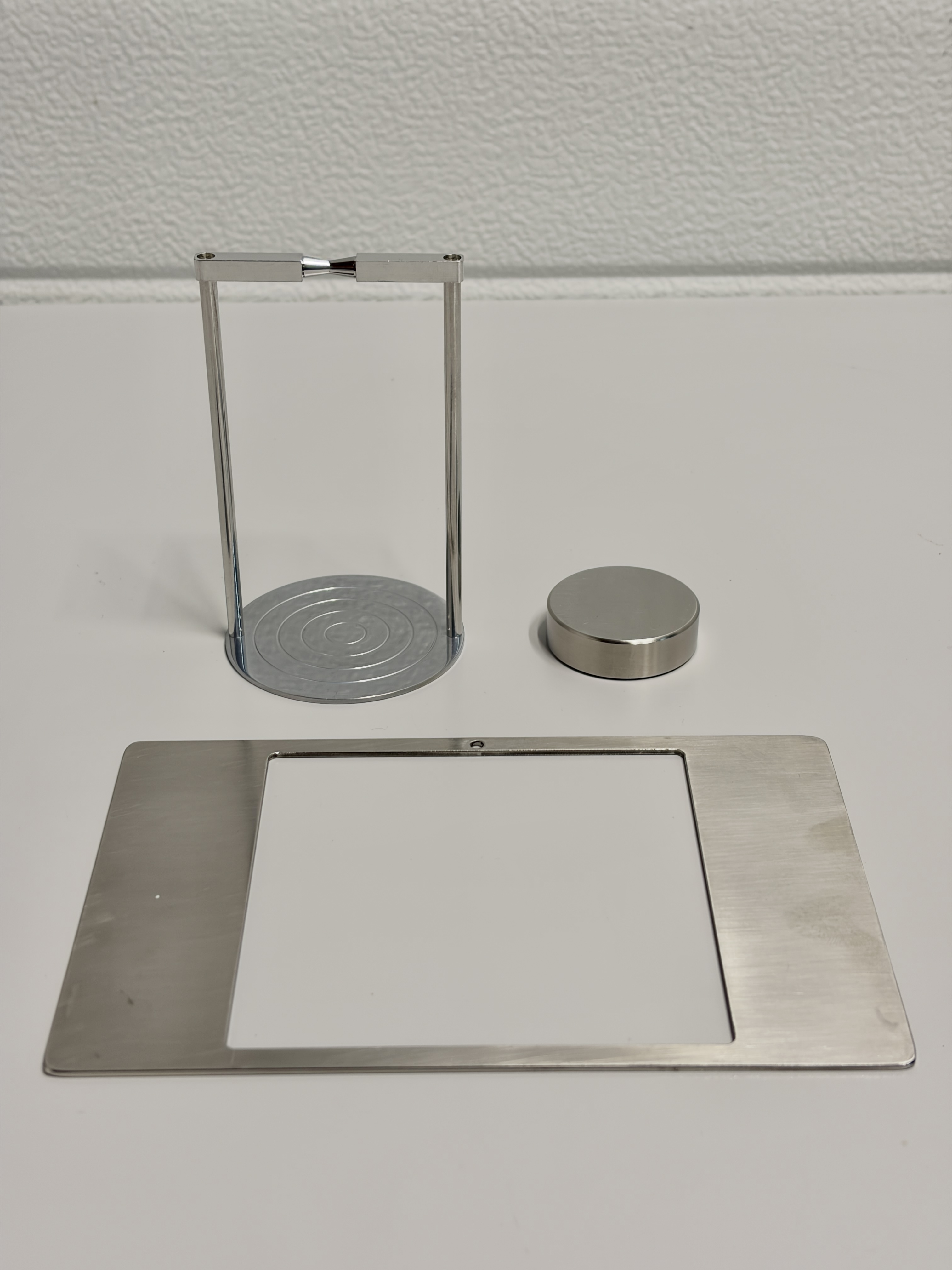 Used Mettler Toledo AT106 Mass Comparator / Precision Microbalance – 111 g / 1 µg