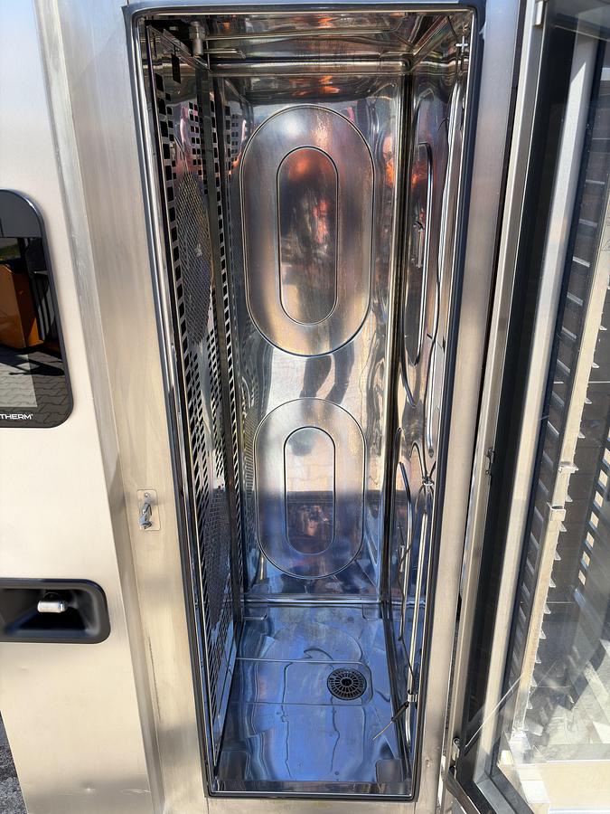 Used Convotherm 4 easyTouch C4eT 20.10 EB combi oven , year 2016