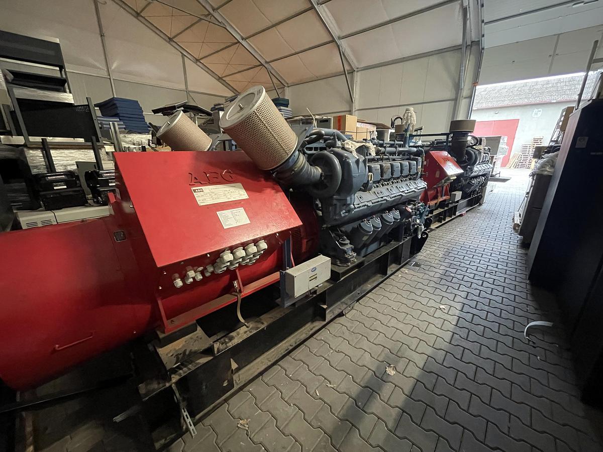 Used 2400 KVA  Diesel Generator Set with 2x MTU 12V396 Engines / AEG DKBH 4408-04