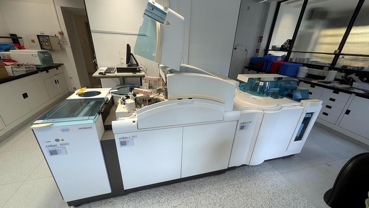 Used Roche Cobas 6000 with c501 + e601 Modules and ELGA MEDICA Pro Purification System