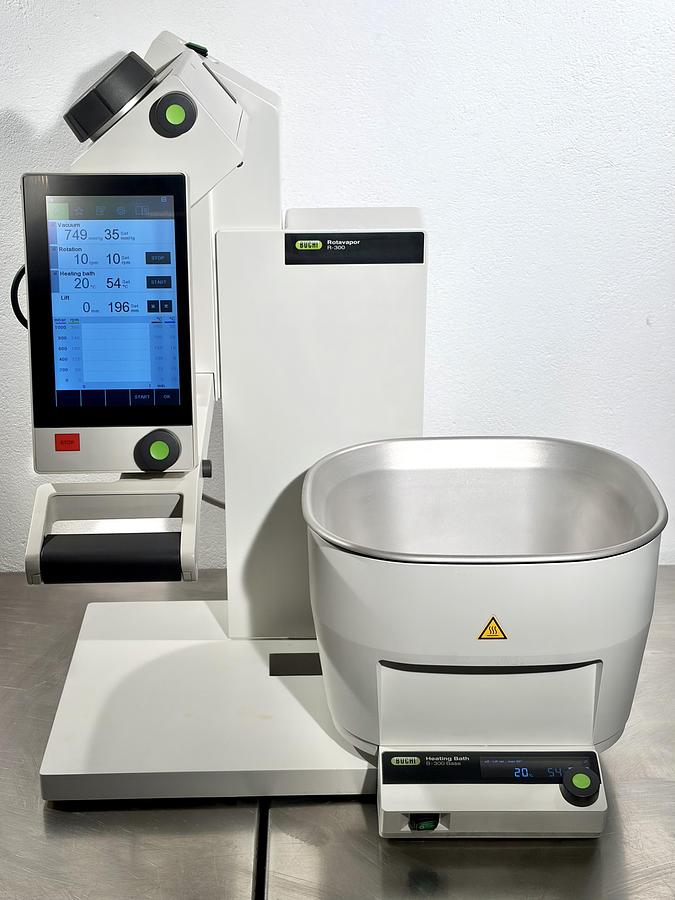 Used BUCHI R-300 EL Rotavapor V-300 Vacuum , F-305 Chiller I-300 Pro , 2023/24 Year !!