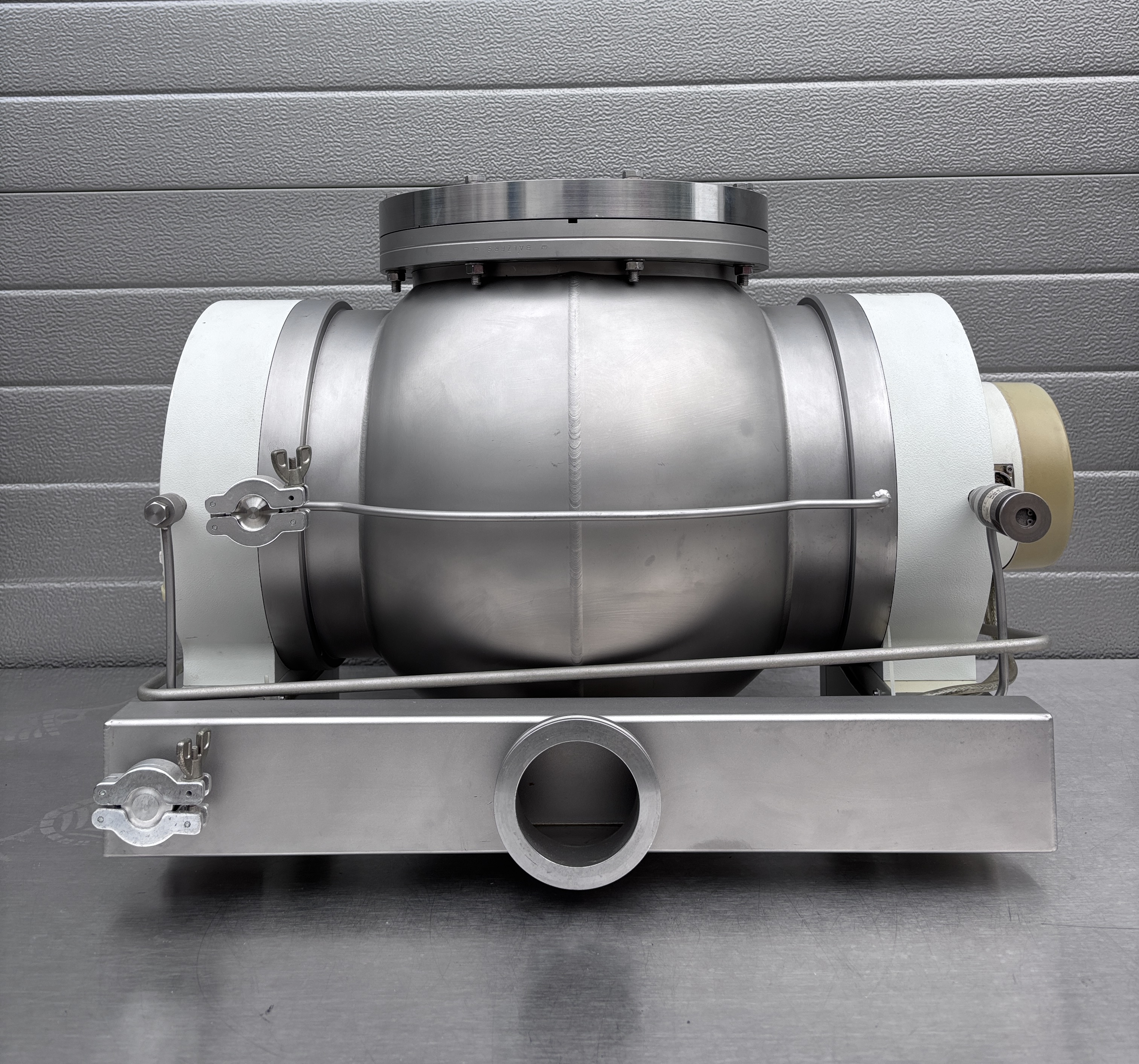 Used Pfeiffer / Balzers TPH 2200 U Turbomolecular High Vacuum Pump – 2200 L/s