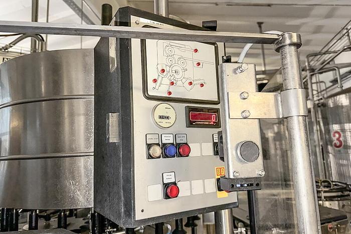 Used Krones Prontomatic Labeler for glass bottles
