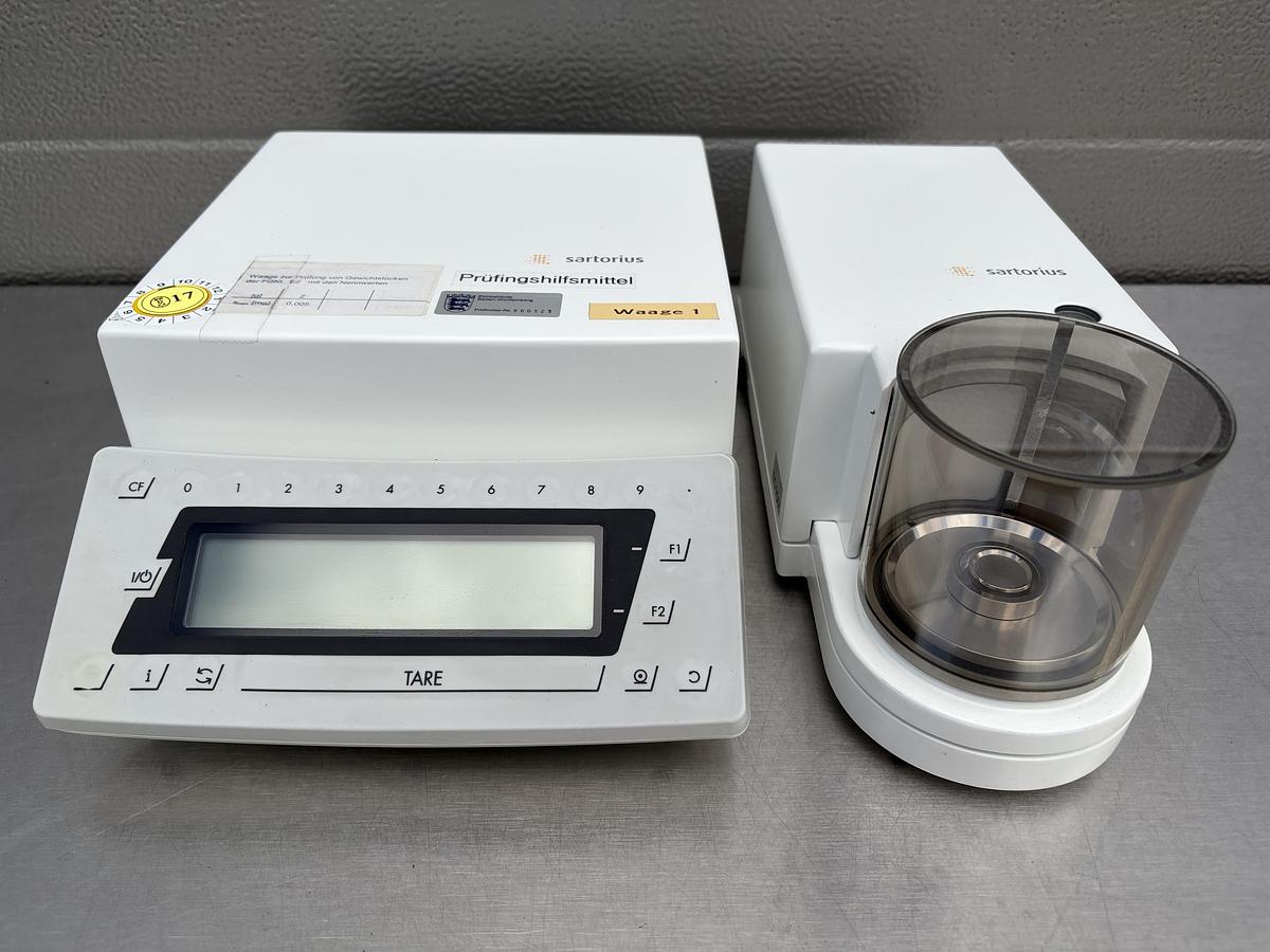 Used Sartorius CC6 Mass Comparator 6.1g 0.0001mg 0.1µg E2 Complete Tested