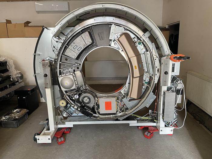 Used Siemens Symbia T6 , Tomograph incl. Dura 422-mv tube from 2020!!