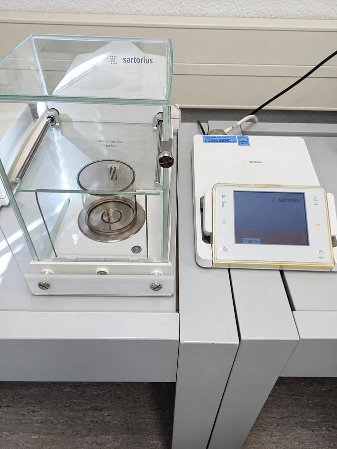 Used Sartorius Cubis MCM36 Mass Comparator 31 g x 1 µg Micro Balance isoCAL