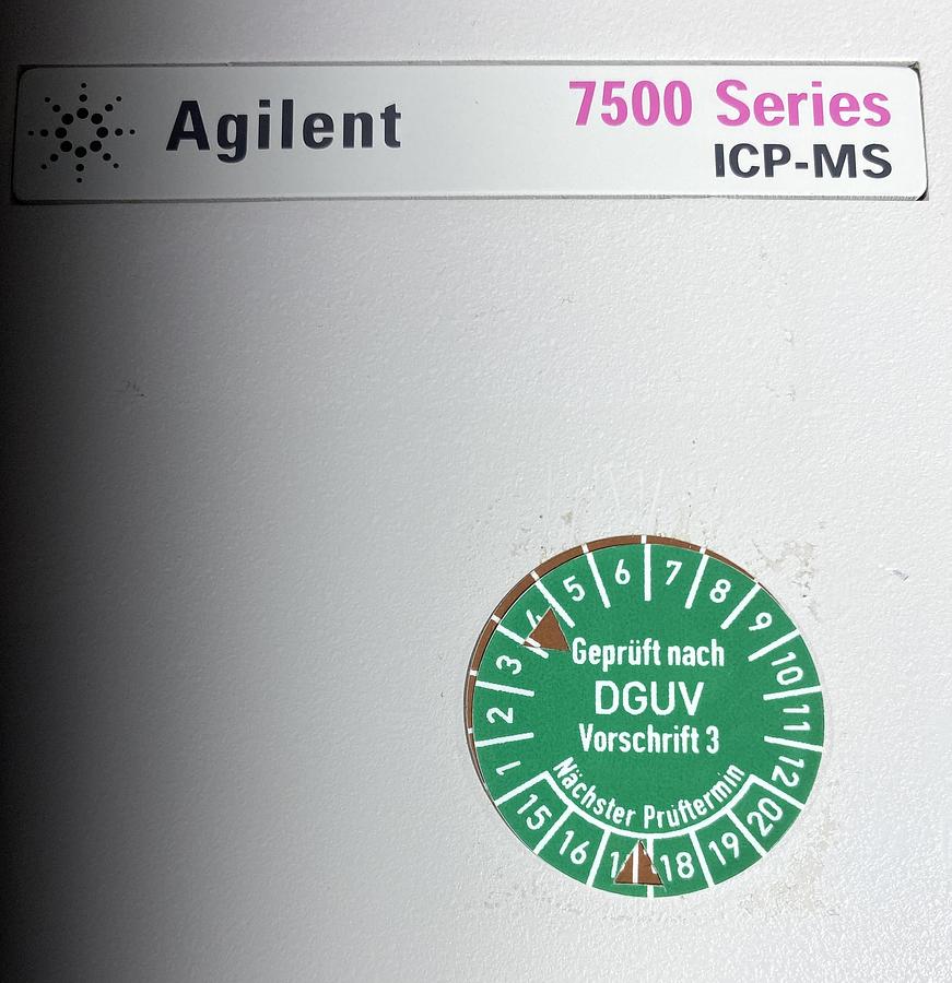 Used ICP-MS Agilent 7500 Series   G3272A + CETAC ASX-510 Autosampler