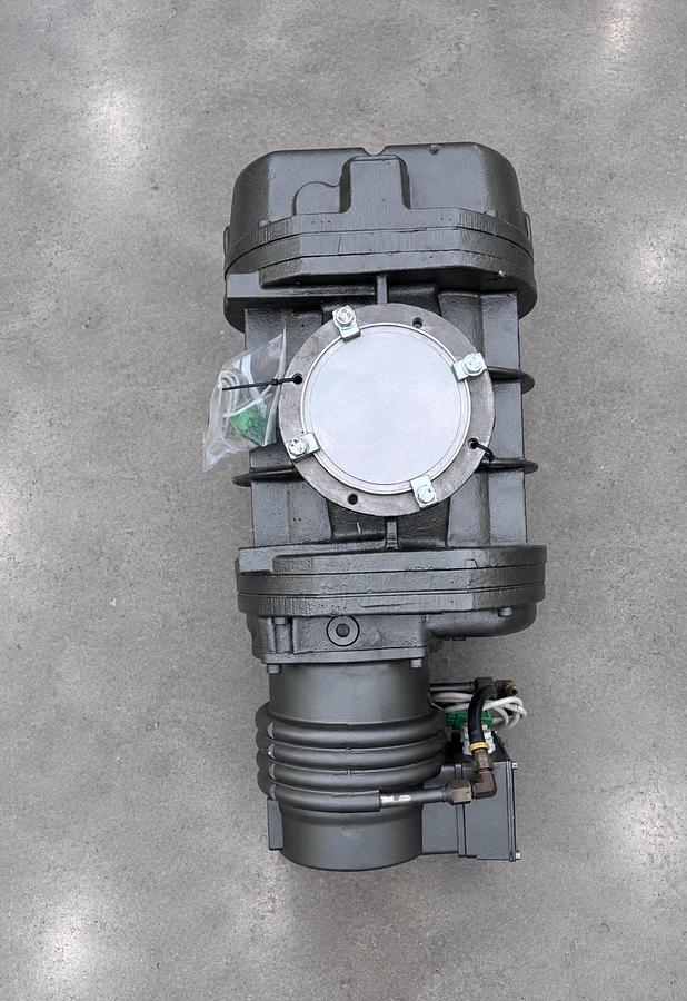 Used ALCATEL RSV602 / R 602 W CVD Roots Vacuum Booster – Fomblin – Busch QA Certificate