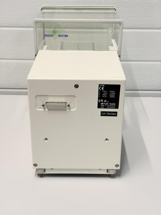 Used Mettler Toledo AT106 Mass Comparator 111g 1µg Microbalance Metrology Tested