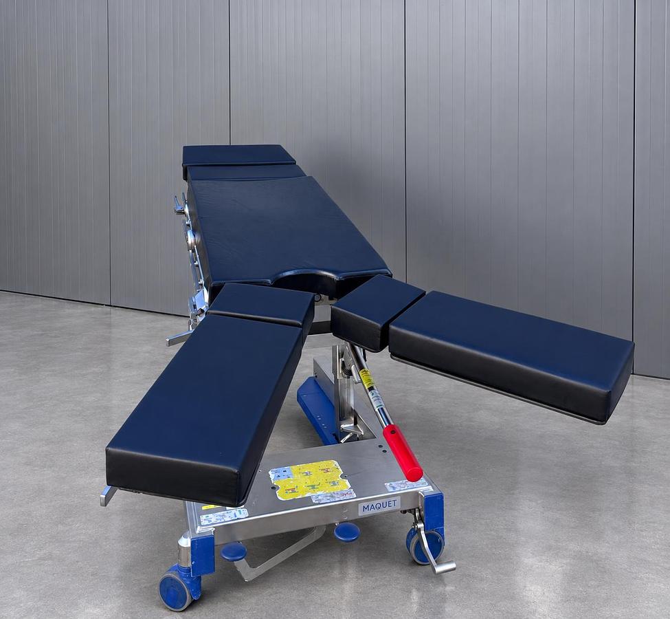 Used Maquet Alphamaquet 1150.30D0 PUR OR Table Top + 1146.62A0 Transporter