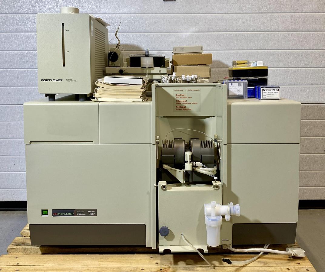 Used Perkin Elmer SIMAA 6000 / AS72 , Spectrometer , atomic absorption spectrometer