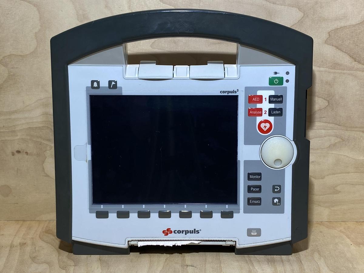 Used Corpuls C3 with many accessories