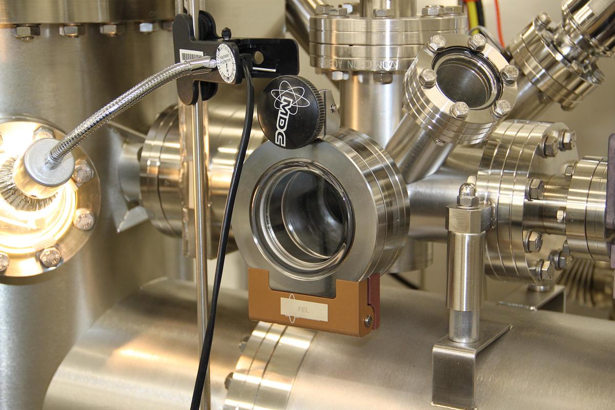 Used Scienta Omicron , Omicron Nanotechnologie UHV MBE Multiprobe System EBVM 200