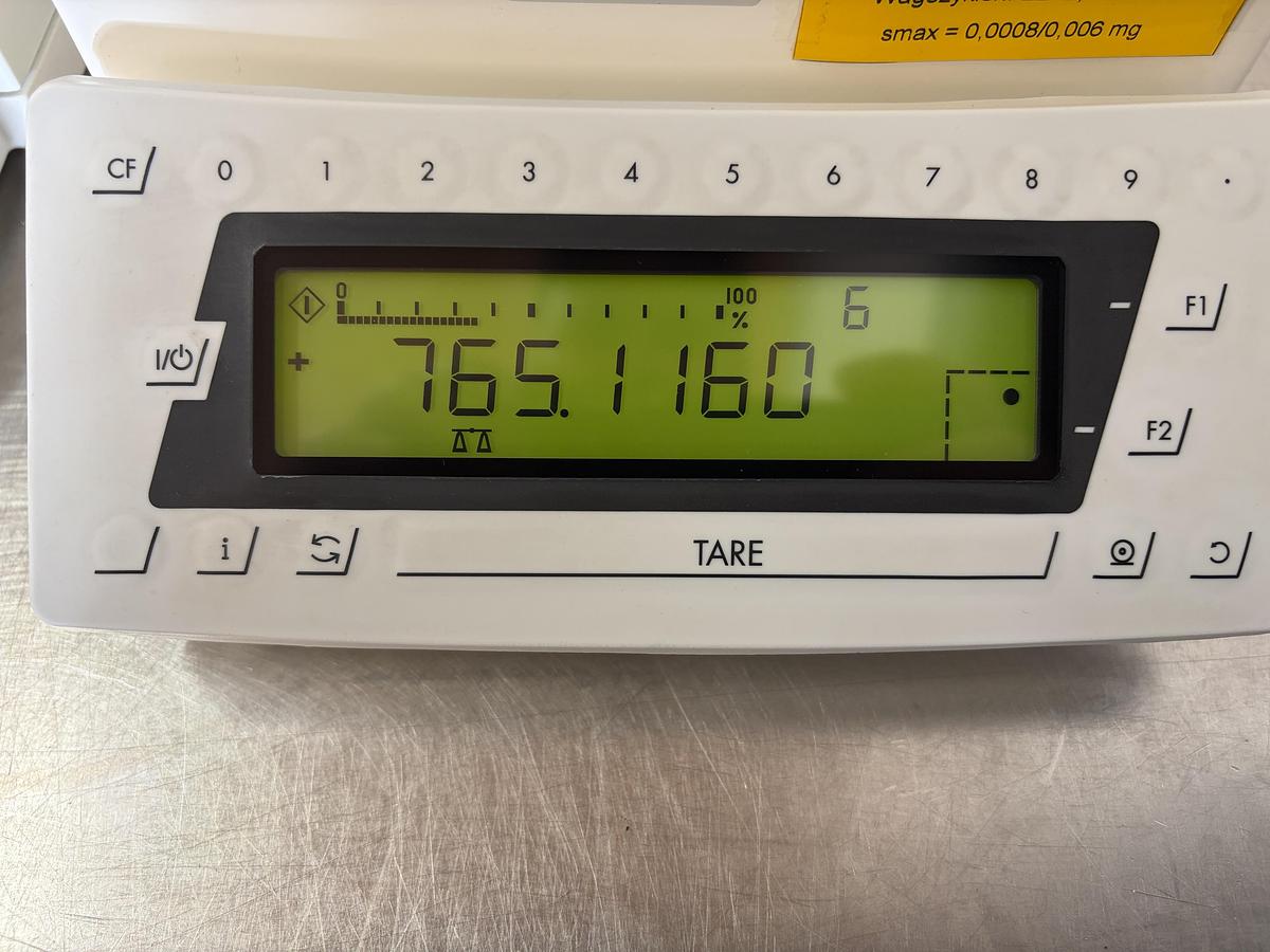 Used Sartorius CC6 Mass Comparator 6g 0.0001mg 0.1µg E2 F1 Metrology Balance , glass draft shield missing !!