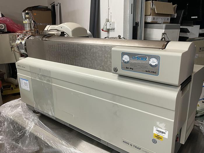Used LC-MS-MS AB Sciex API 4000 Qtrap with Agilent 1100 series , Peak Nitrogen