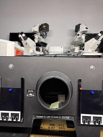 Used Satz von 2 x Zeiss Axiom Observer Z1 / D1 mit LSM 710 , Inkubator XL LSM 710