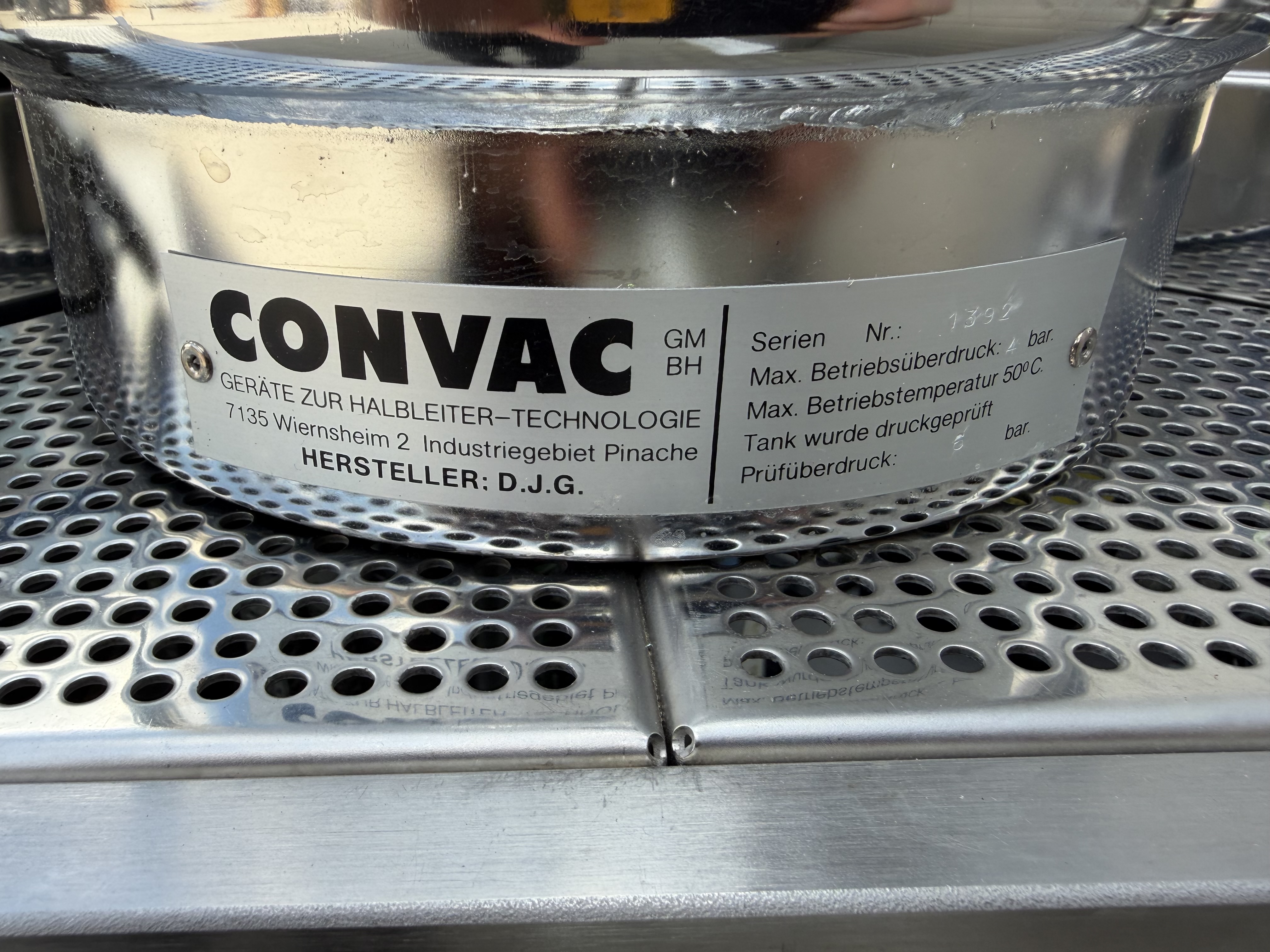Used Fairchild Convac CBA-M-6000 FM6000 Wafer Coater Developer Track 400V 6kVA 1996