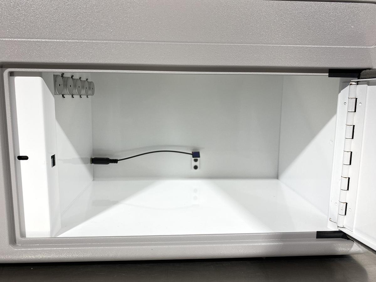 Used Stratagene Stratalinker 1800 UV Crosslinker