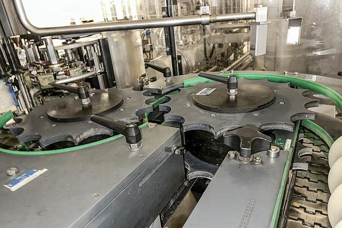 Used Krones Prontomatic Labeler for glass bottles