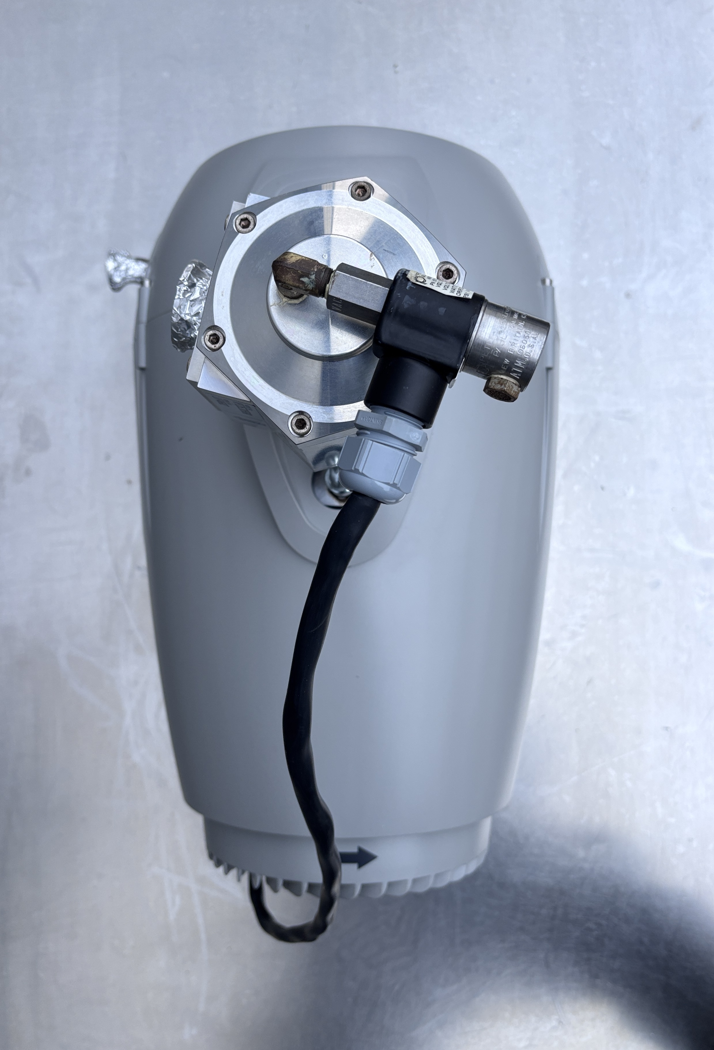 Used Agilent Technologies / Varian IDP-15 Dry Scroll Vacuum Pump with VPI Valve