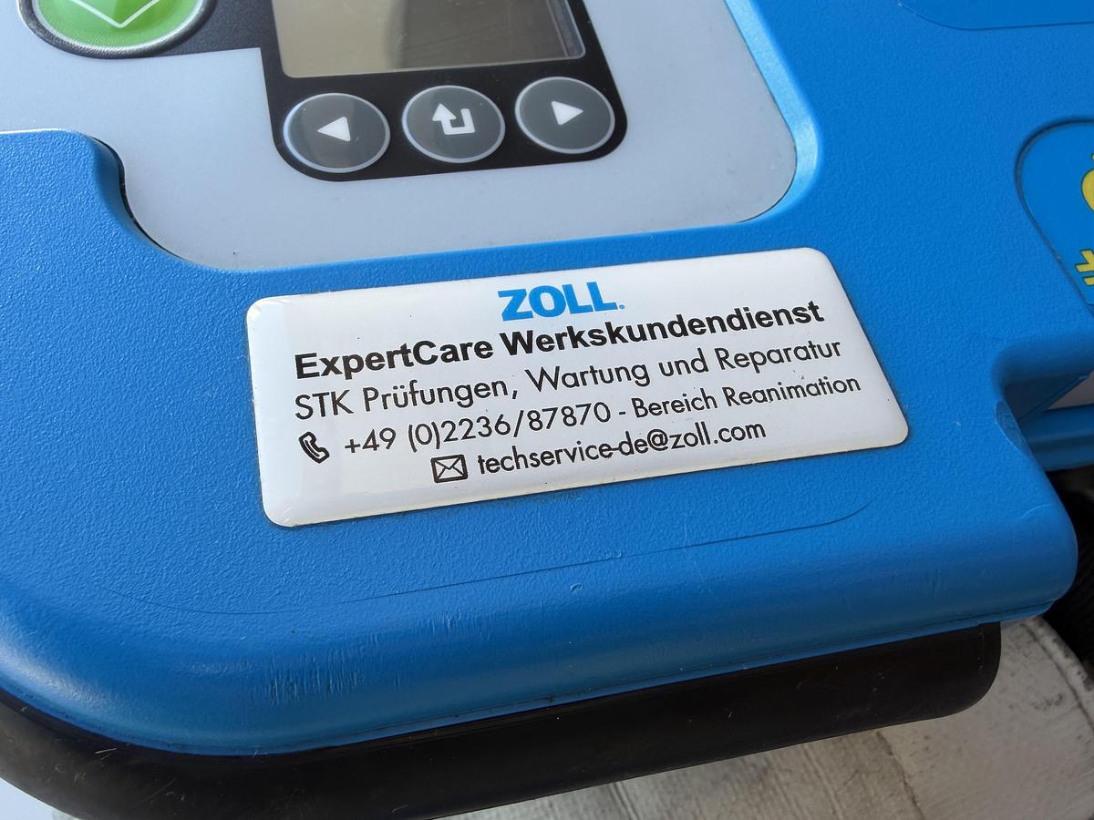 Used ZOLL AutoPulse Model 100 Resuscitation System with Charger, 4 Batteries and Accessories
