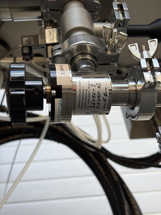Used Scienta Omicron / MBE-Komponenten UHV MBE Multiprobe E-Beam Evaporation System – EBVM200, GENIUS, HABS, SH150, StarCell, TMU201