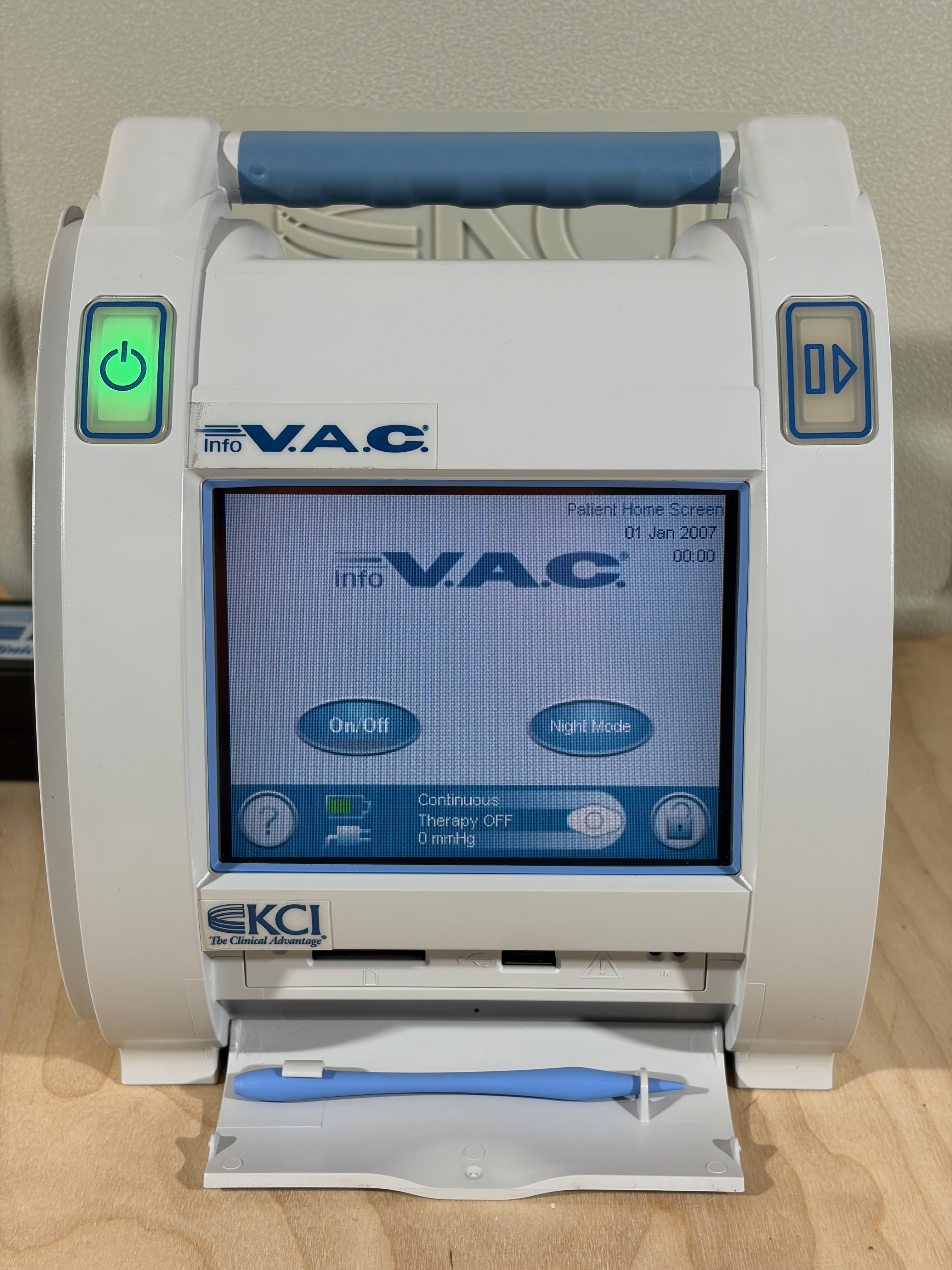 Used KCI Info V.A.C. VAC M6257766 Negative Pressure Wound Therapy Unit with Case