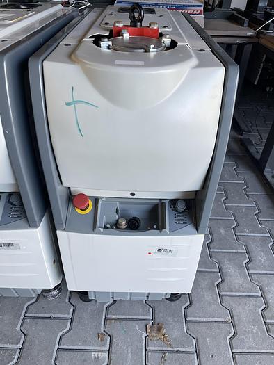 Used 5 x BOC Edwards Vacuum Pump iH600 , iH500 , NXA706000 ,