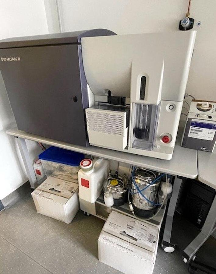 Used BD FACSAria III Flow Cytometer , 6-laser system , High-speed cell sorting function