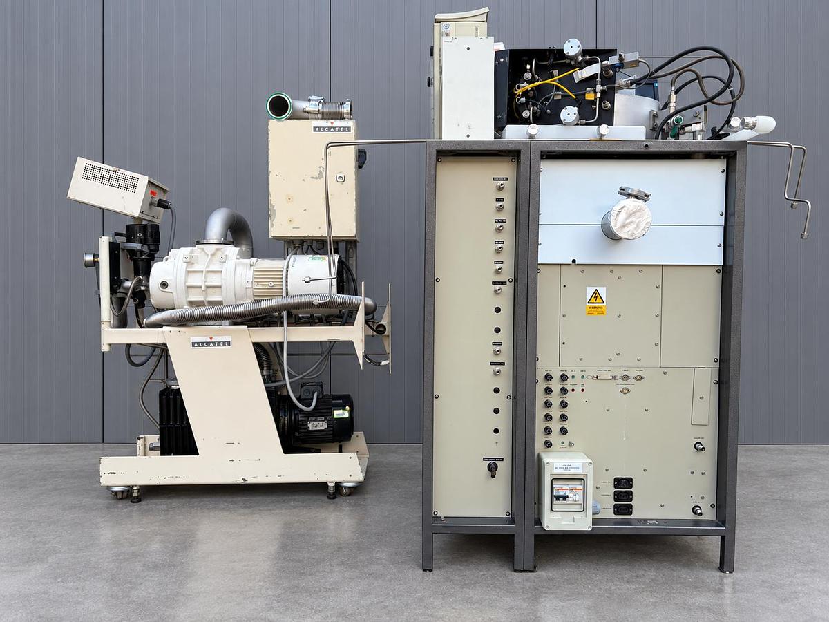 Used STS 310PC Dual-Frequency PECVD Plasma Deposition System + Leybold Sogevac + PC