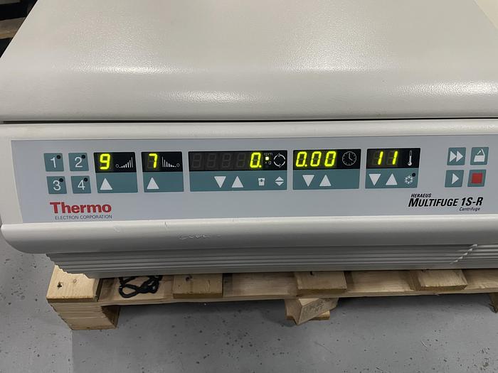 Used Thermo Heraeus Multifuge 1S-R with Sorvall Heraeus 75002000