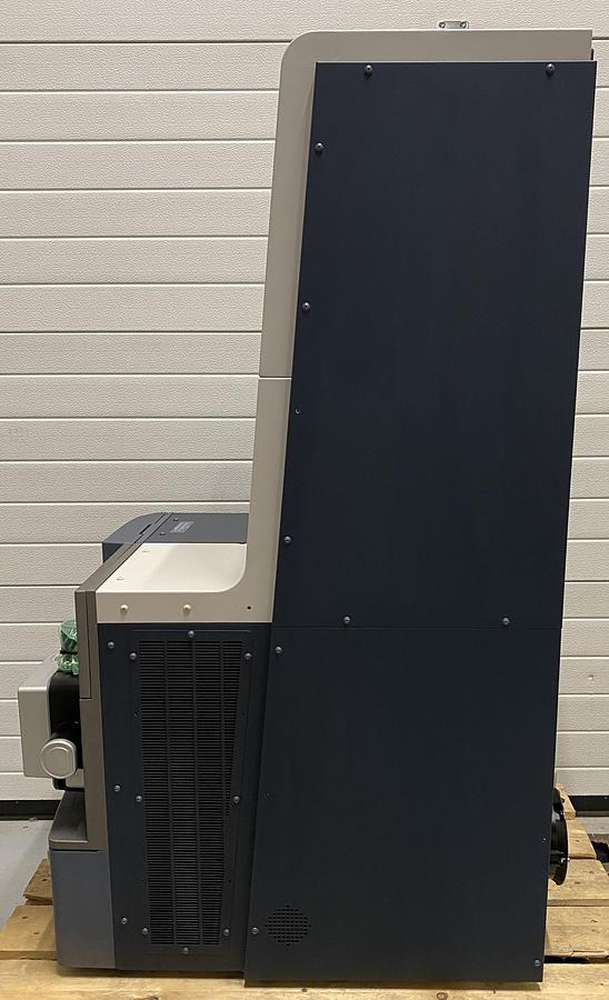 Used Waters Xevo G2-S QTOF with UPLC Acquity, PC and many accessories