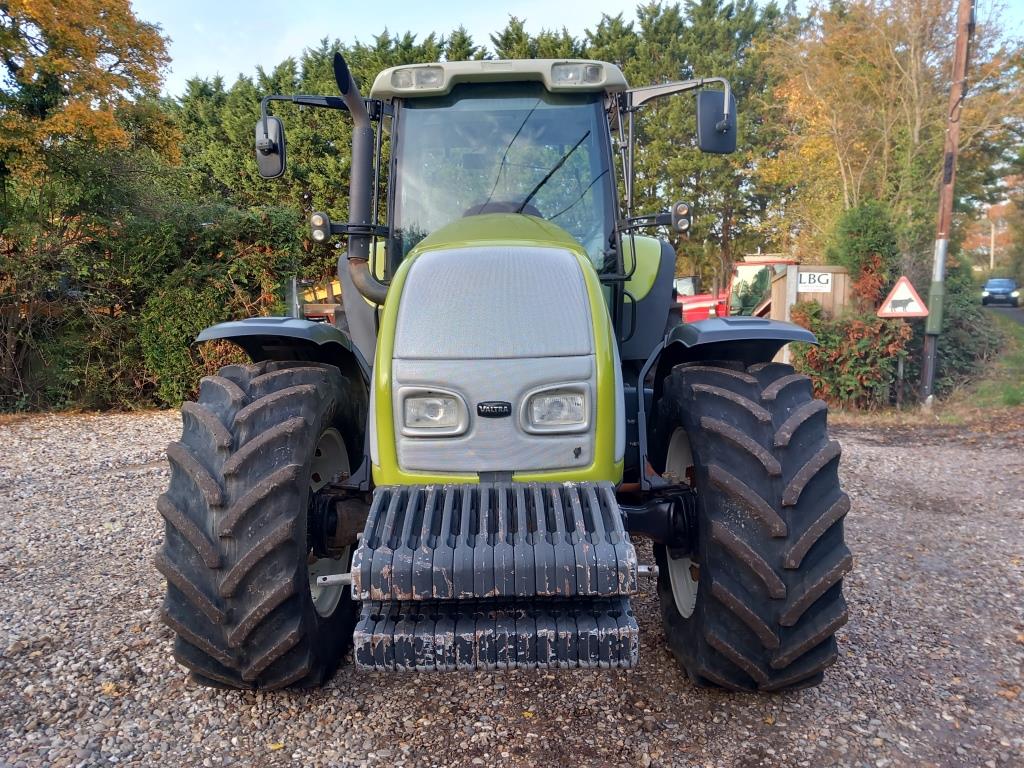 Used Valtra T120 Advance 4wd Tractor