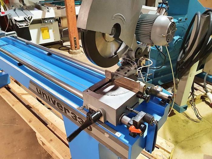 Used 2005 Pertici Italy PERTICI Semi-automatic double mitre saw UNIVER 330