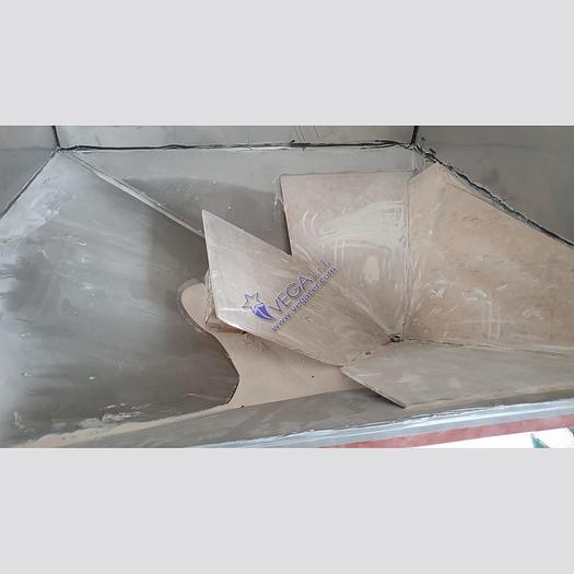 Used Hydraulic press POTVEL with 4 columns