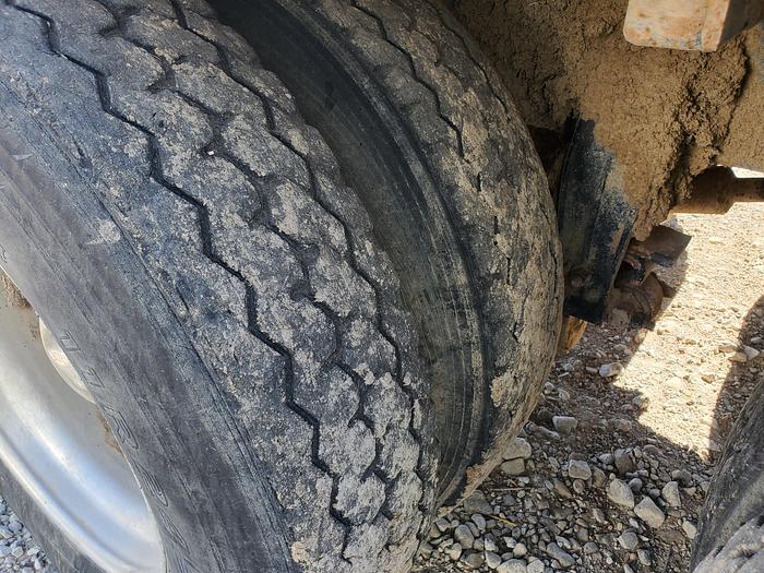 Used Peterbilt w/ Supreme 900T Vertical Feed Box - Allison Transmission