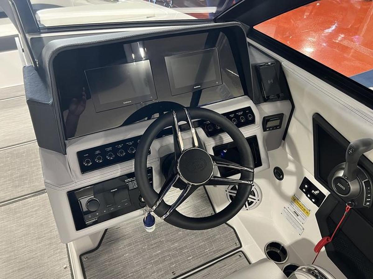 2026 Cobalt Boats R6