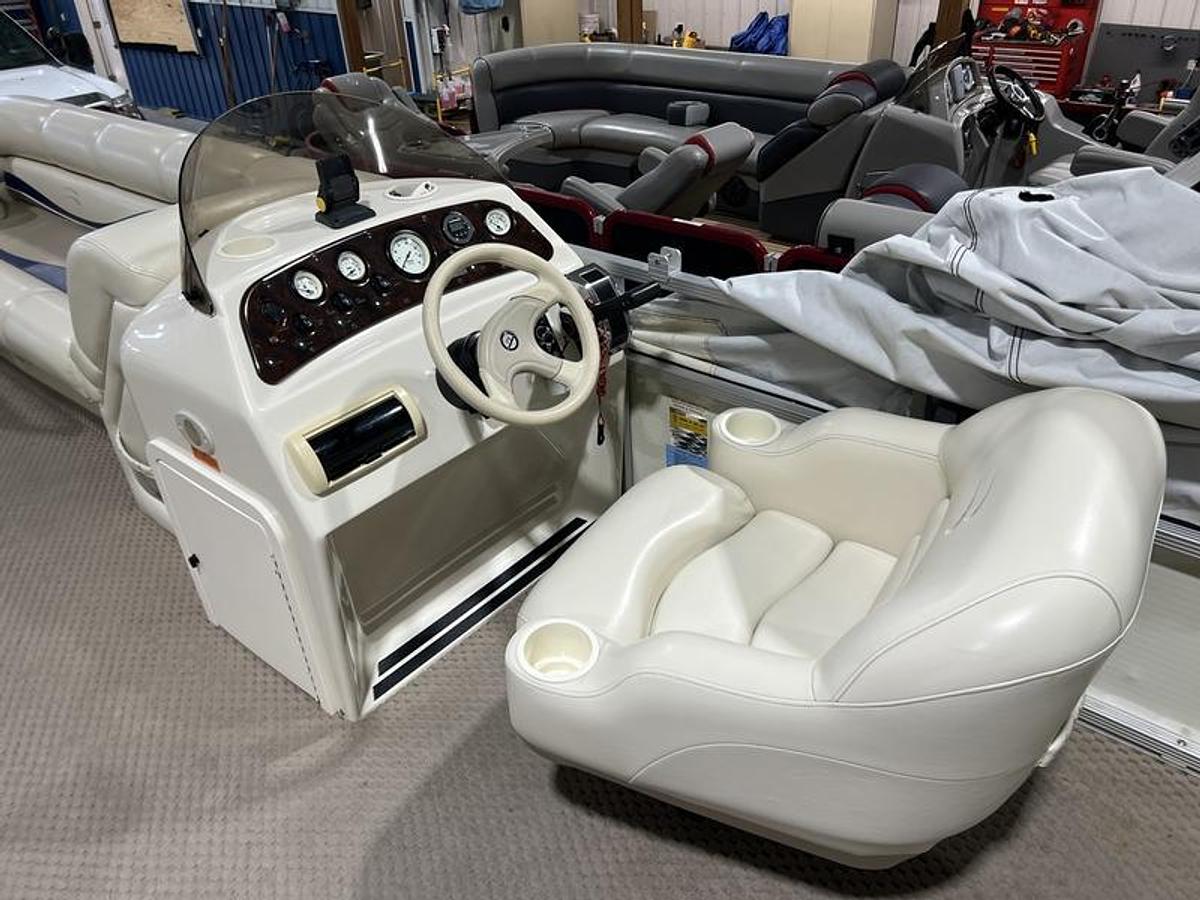 Used 2003 Bennington 2275 LX