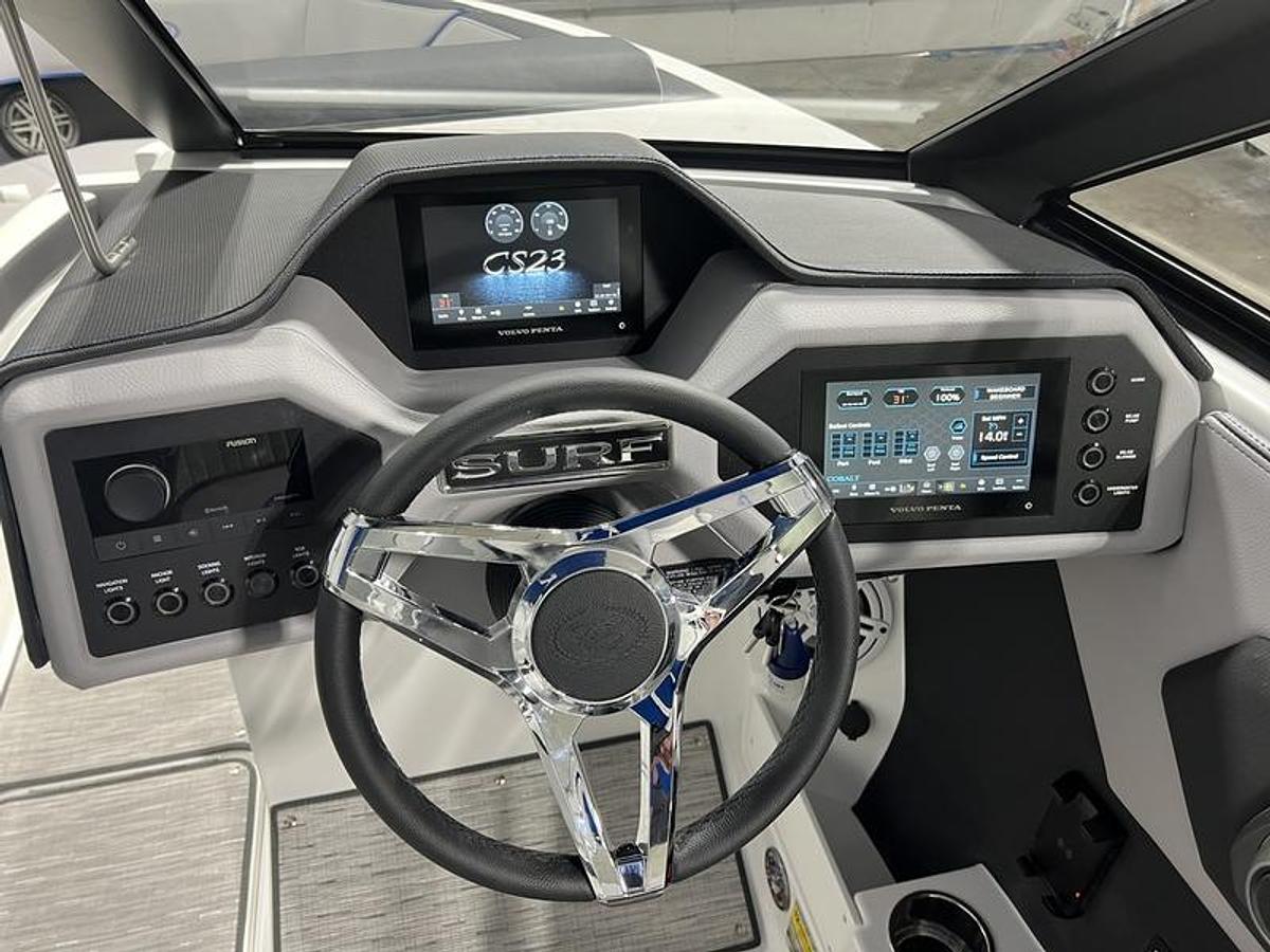2025 Cobalt Boats CS23 Surf